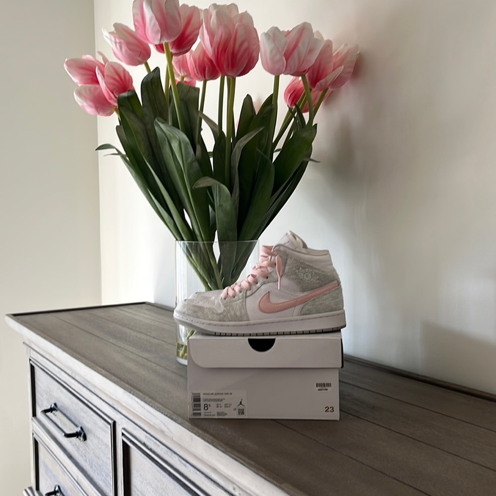 Nike Air Jordan 1